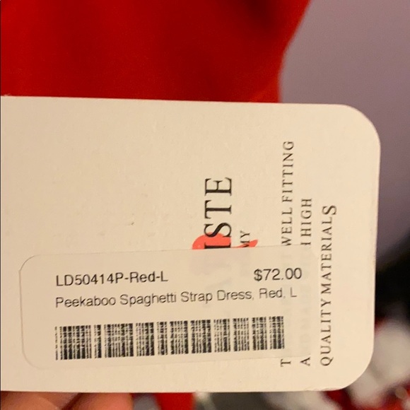 Red Dress - Picture 3 of 3